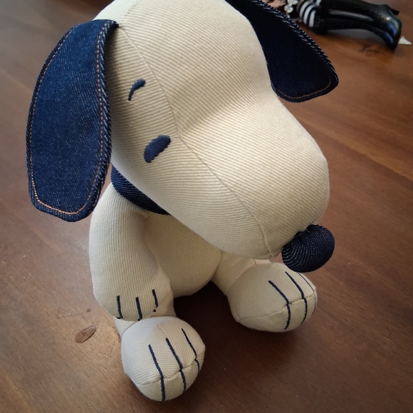 American Eagle Denim Snoopy Plush Doll Peanuts 8” Adorable Collectible - Picture 2 of 4